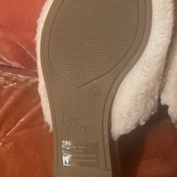 Sherpa Mules Size 6 1/2 Crown Vintage - Picture 11 of 11